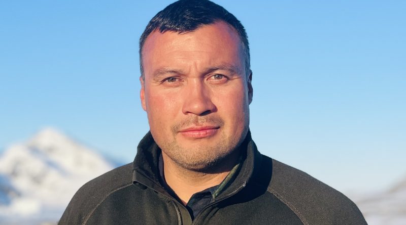 Egon Poulsen, Kommuuneqarfik Sermersuumi Siumut sinnerlugu ilaasortaq